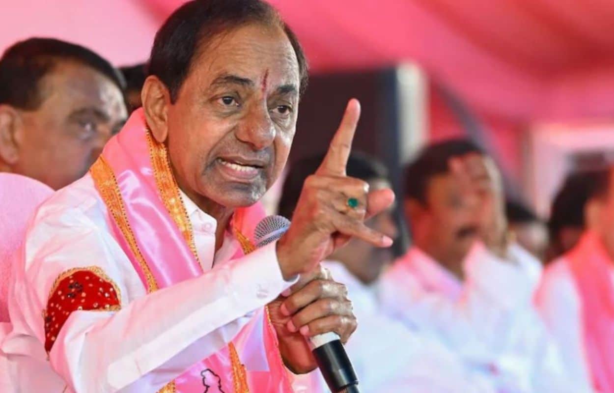 Offensive remarks against Congress, KCR banned for 48 hours from campaigning; Election Commission action